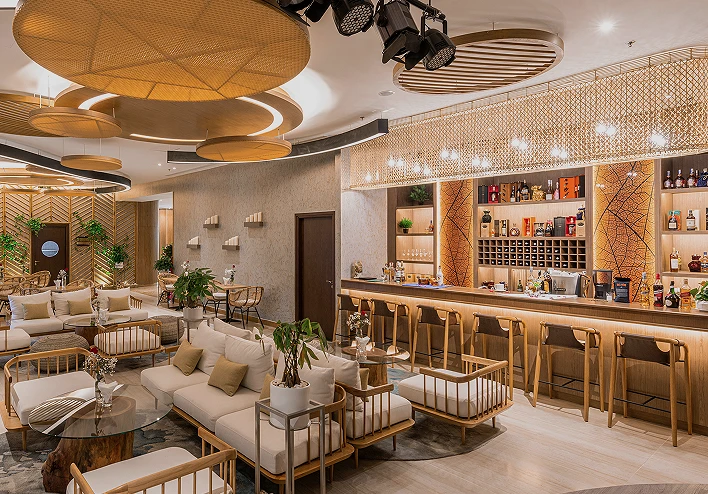 EXECUTIVE LOUNGE