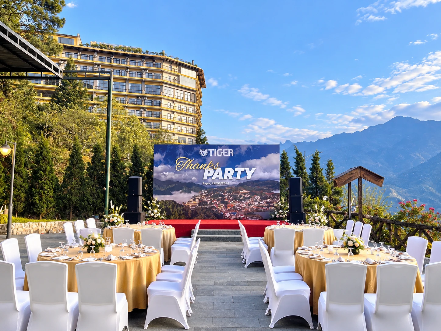 Outdoor Courtyard | KK Sapa Hotel - 2