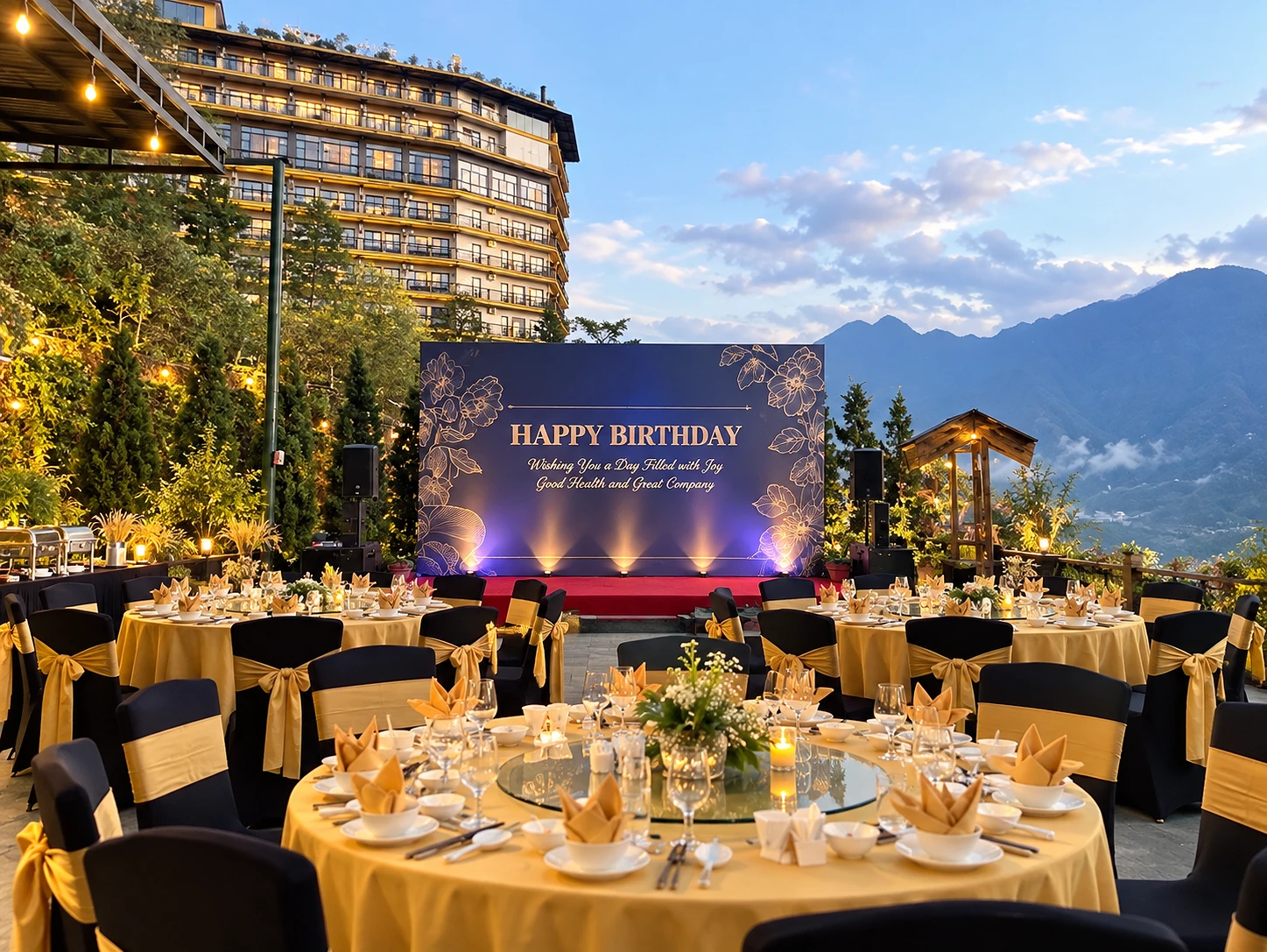 Outdoor Courtyard | KK Sapa Hotel - 4